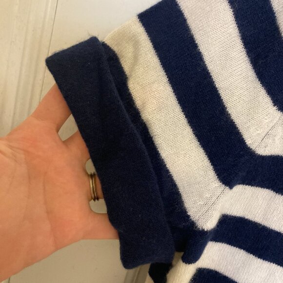 Vintage NWOT Abercrombie & Fitch Cashmere Short Sleeve Sweater - Picture 3 of 6